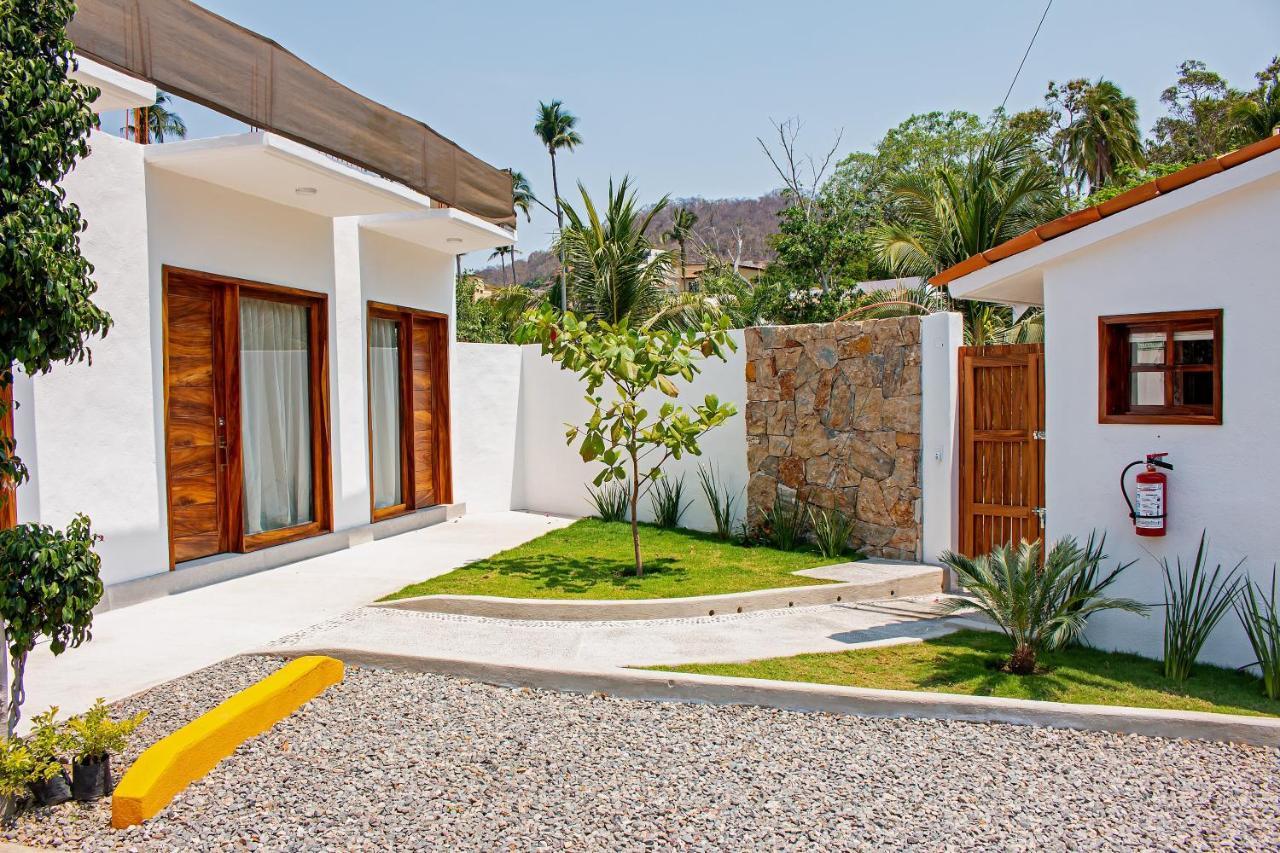 Hotel Casa Victoria زيهواتانيجو المظهر الخارجي الصورة